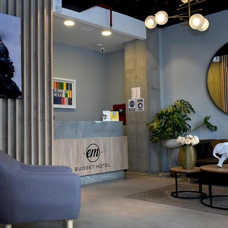 Em Hotel Corferias Embajada Americana Bogotá Kültér fotó