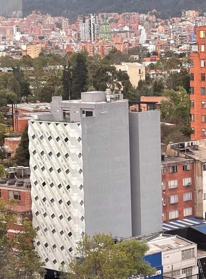 Em Hotel Corferias Embajada Americana Bogotá Kültér fotó