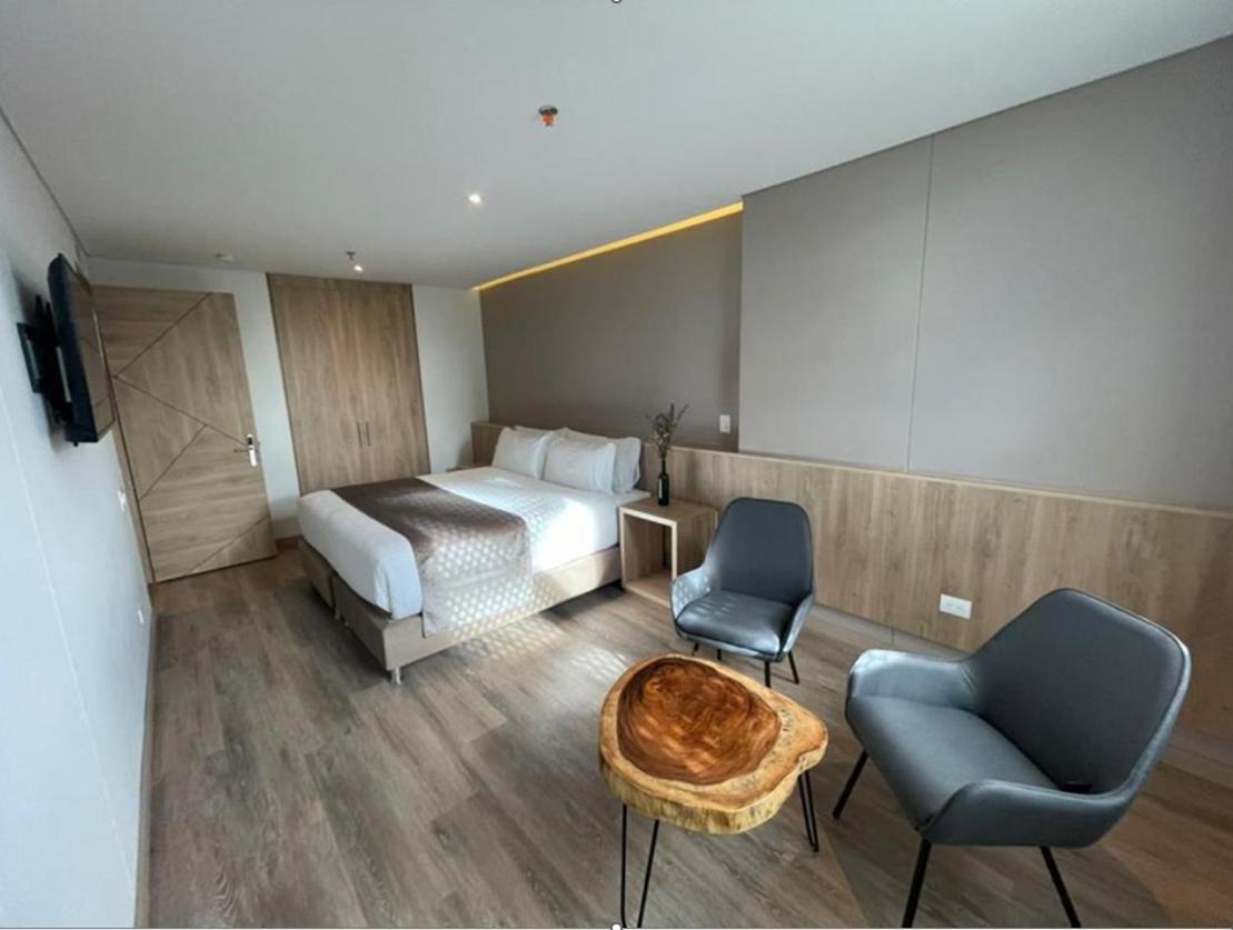 Em Hotel Corferias Embajada Americana Bogotá Kültér fotó